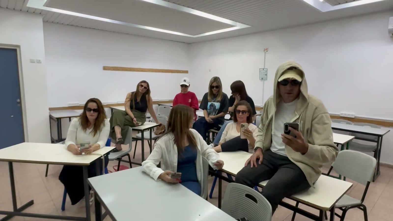פריים מתוך סרט הורים — הראל